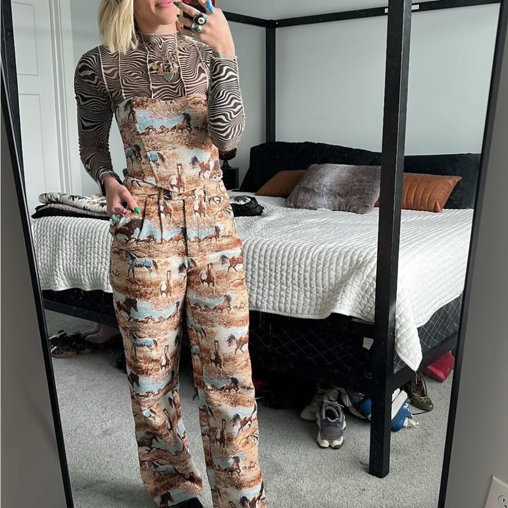 Dressed in lala horse corset top and pants (jaquared)